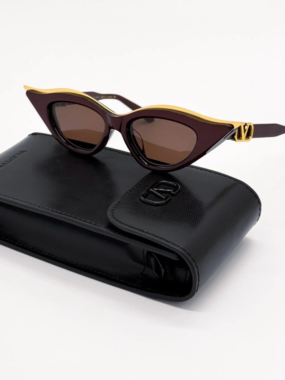 NEW VALENTINO V-GOLDCUT VLS-114B BORDEAUX CAT EYE AUTHENTIC SUNGLASSES M moon_op